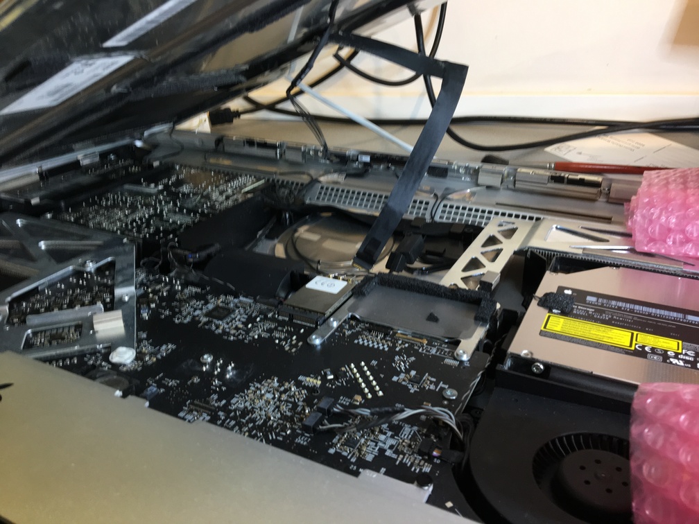 imac without
width=
